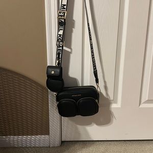 Michael kors crossbody